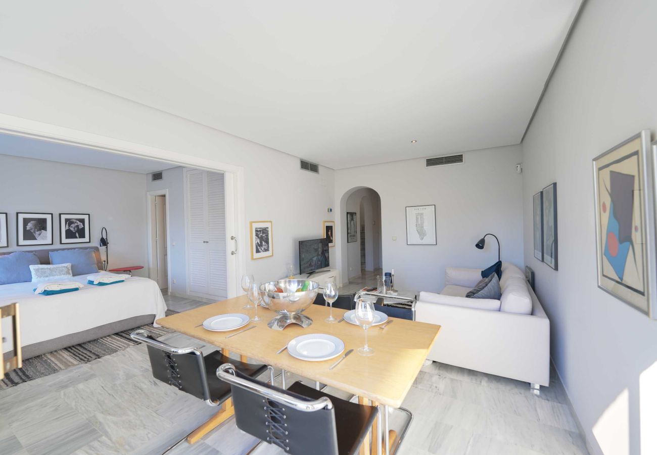 Apartamento en Marbella - Ático Familiar con Vistas Impresionantes