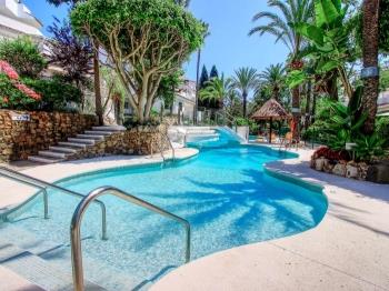 1104 Golden Beach front Line - Apartment in Marbella