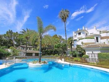1081 Golden Beach Duplex Apart. with jacuzzi - Apartment in Marbella