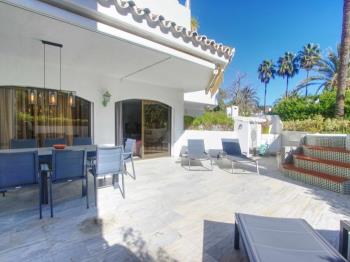 2033 modern 3 Bed. large Terrace with sun loungers - Apartment in Marbella