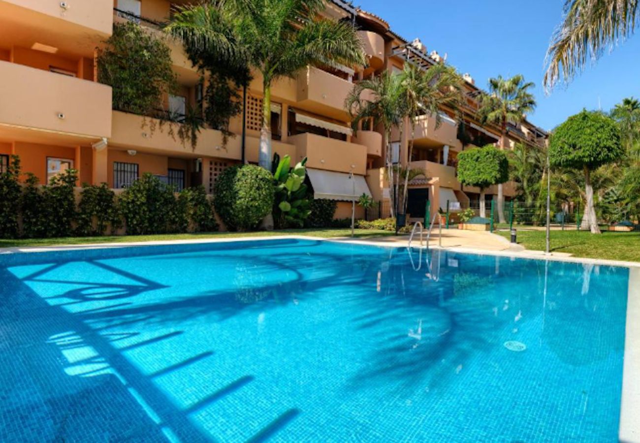 Apartment in Marbella - 10269 