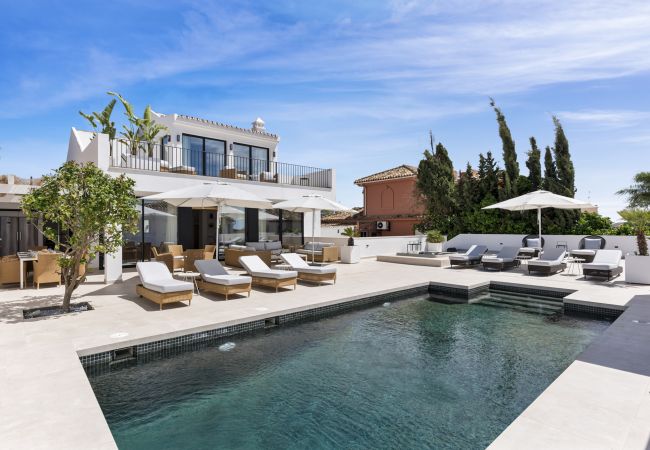 Villa/Dettached house in Marbella - 20600