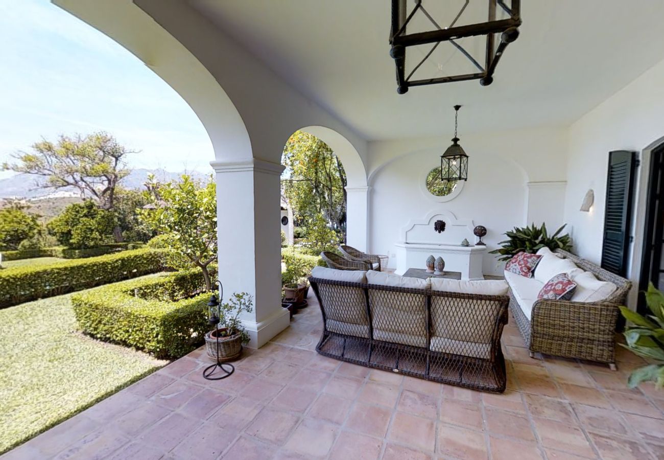 Villa in Marbella - 20000 - GREAT VILLA  IN COLONIAL STYLE