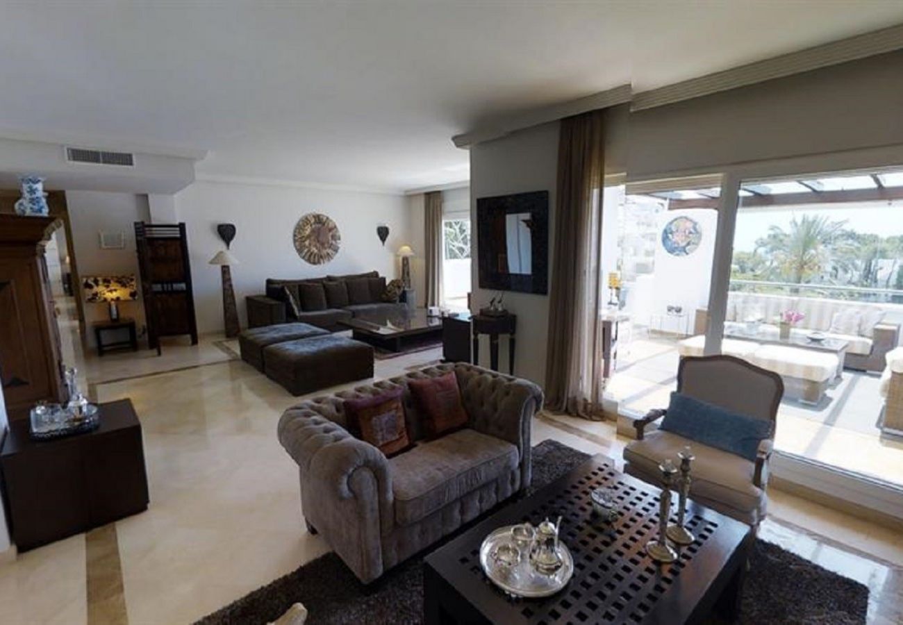 Apartment in Marbella - WONDERFUL PENTHOUSE BY LOS MONTEROS BEACH