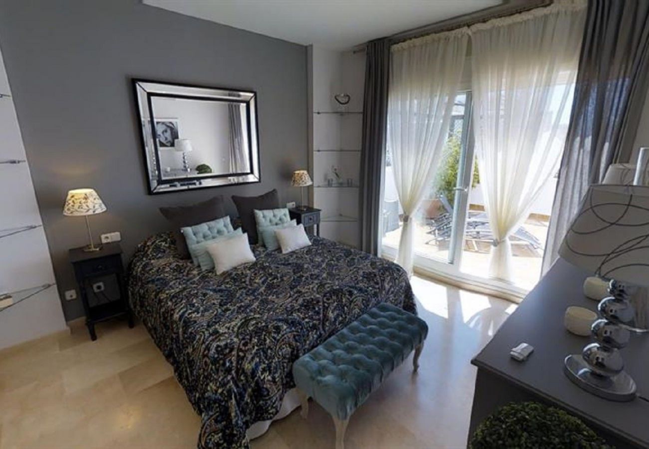 Apartment in Marbella - WONDERFUL PENTHOUSE BY LOS MONTEROS BEACH