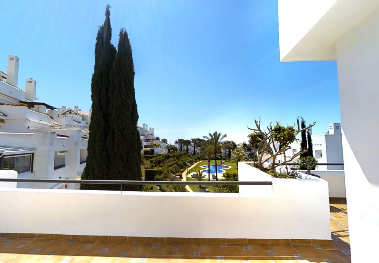 Apartment in Marbella - WONDERFUL PENTHOUSE BY LOS MONTEROS BEACH