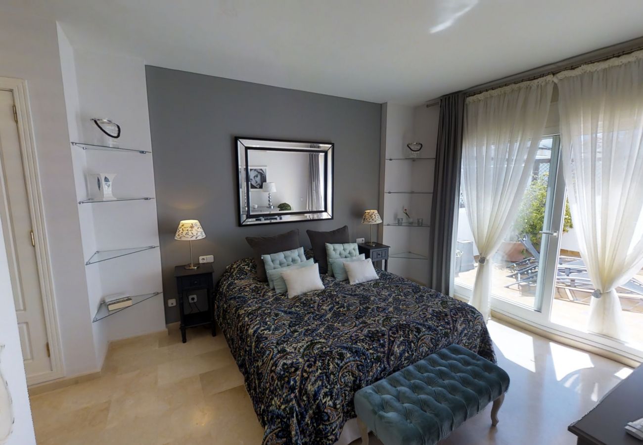 Apartment in Marbella - WONDERFUL PENTHOUSE BY LOS MONTEROS BEACH