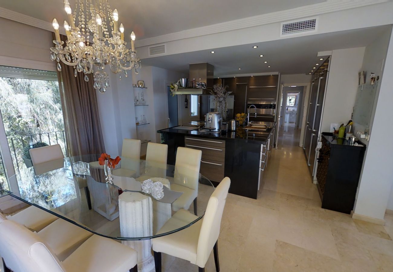 Apartment in Marbella - WONDERFUL PENTHOUSE BY LOS MONTEROS BEACH