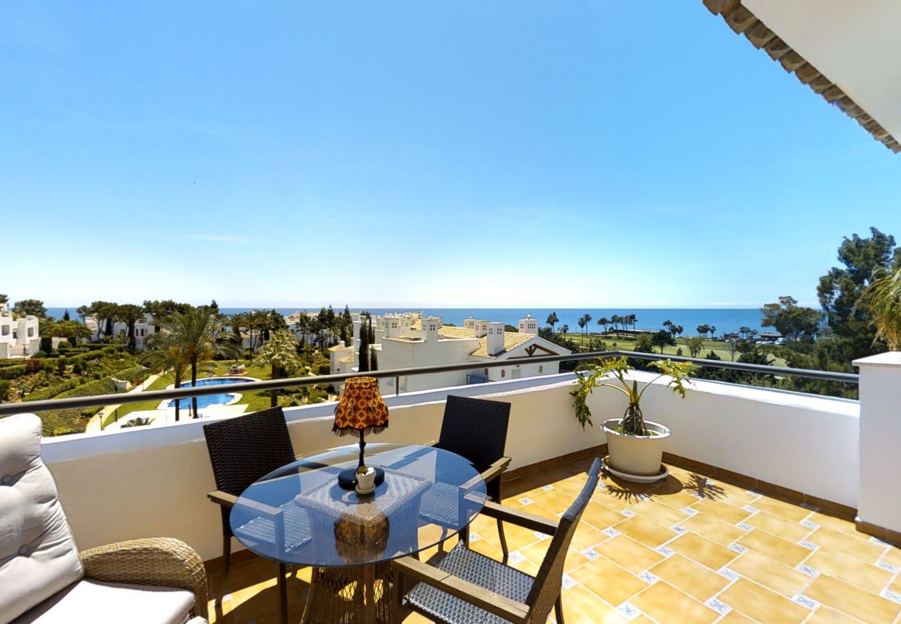 Apartment in Marbella - WONDERFUL PENTHOUSE BY LOS MONTEROS BEACH