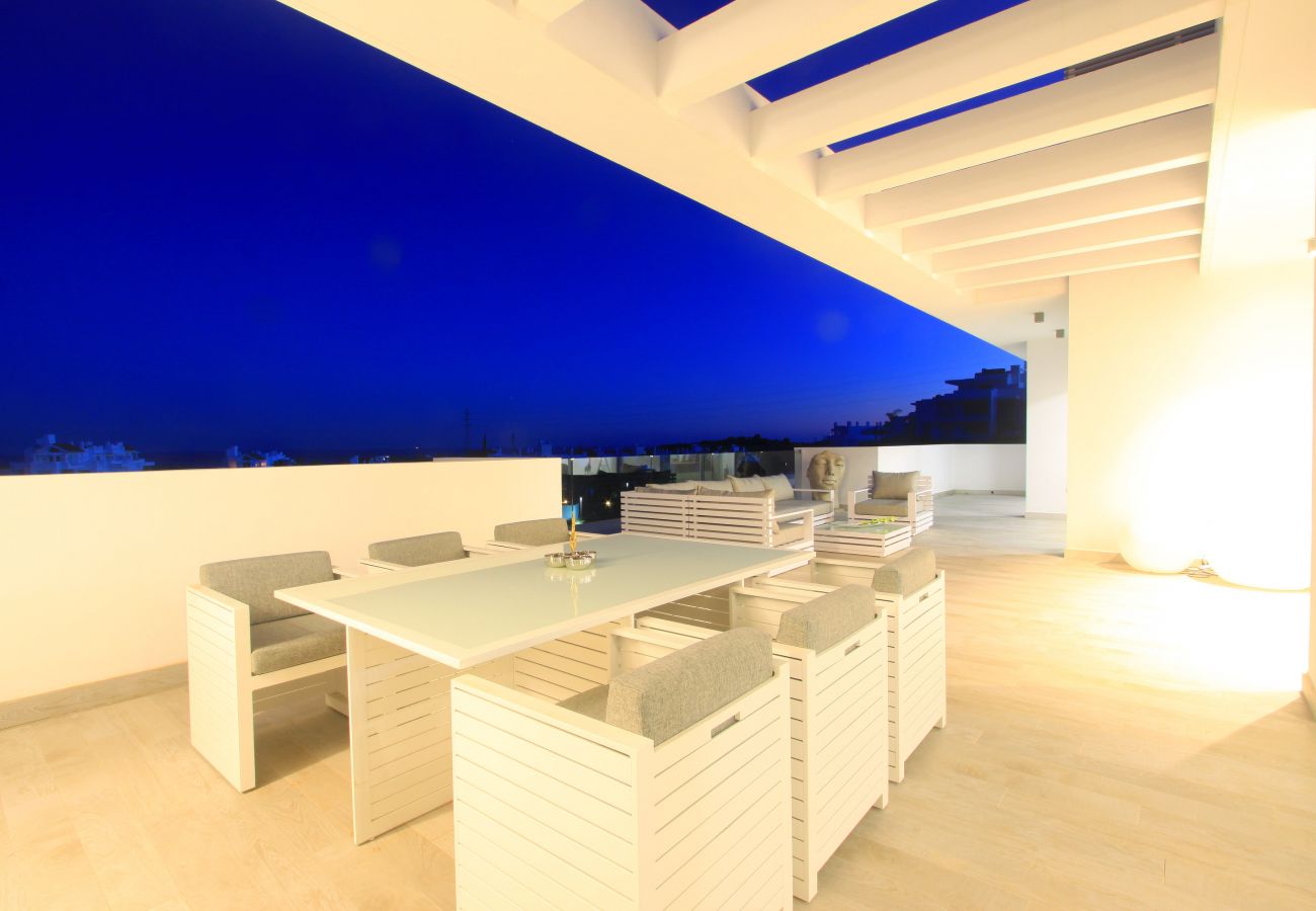 Apartment in Estepona - Luxury Penthouse with Private Rooftop Pool