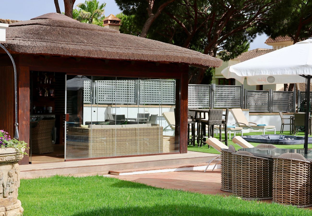 Villa in Marbella - 2055 five star Luxurious Villa Jacuzzi sauna gym