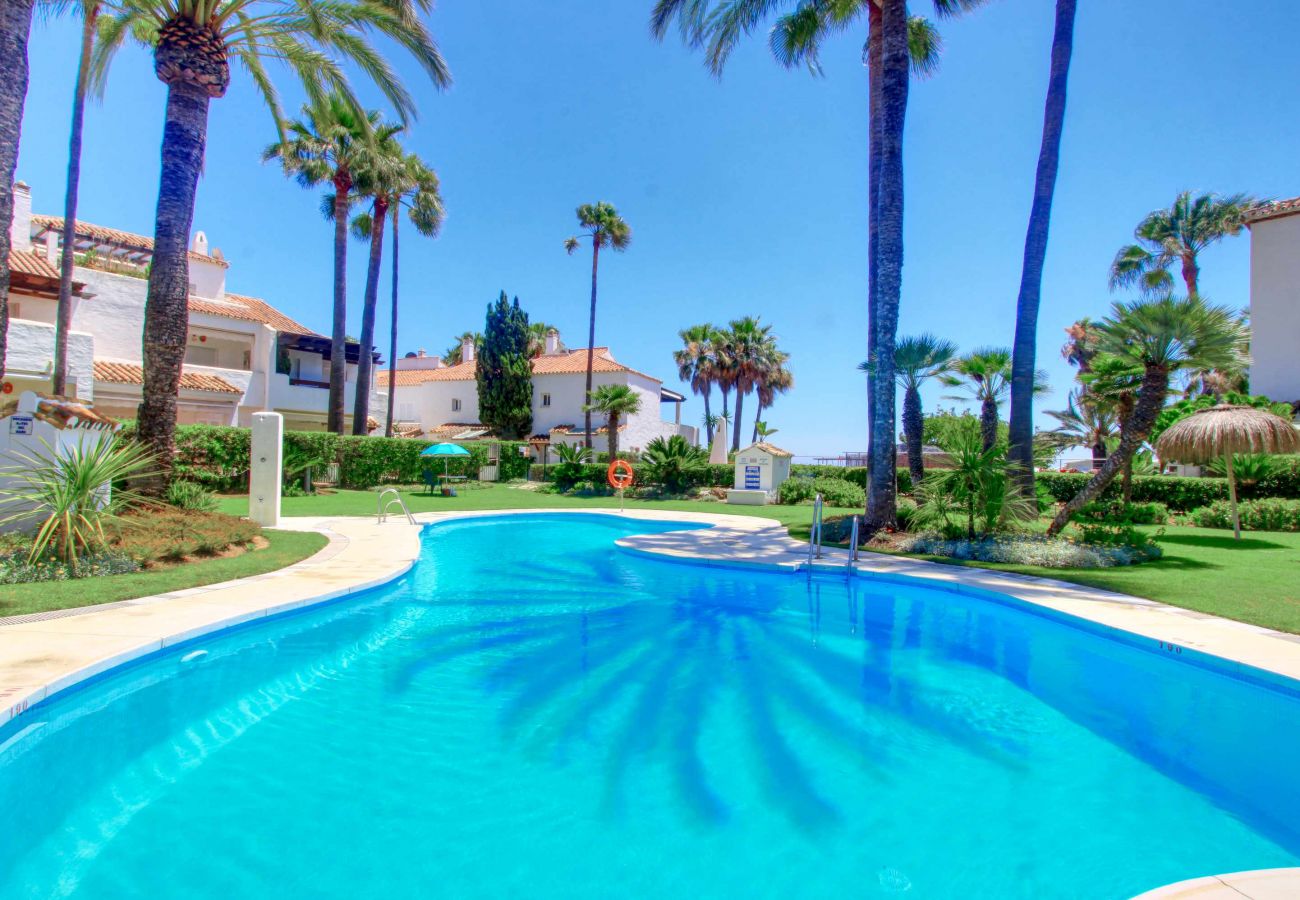 Townhouse in Marbella -  Beachfront Paradise in Bahia de Marbella