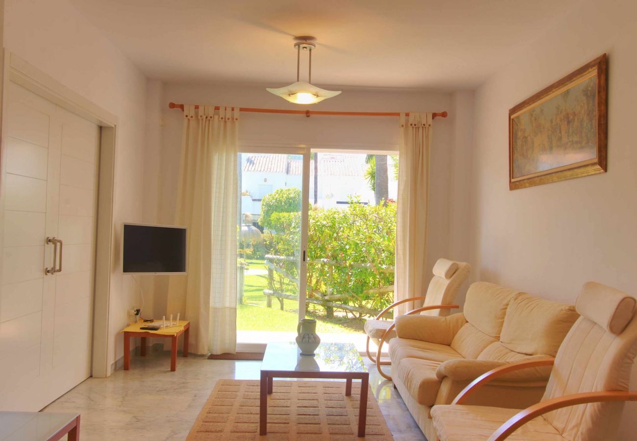 Townhouse in Marbella -  Beachfront Paradise in Bahia de Marbella