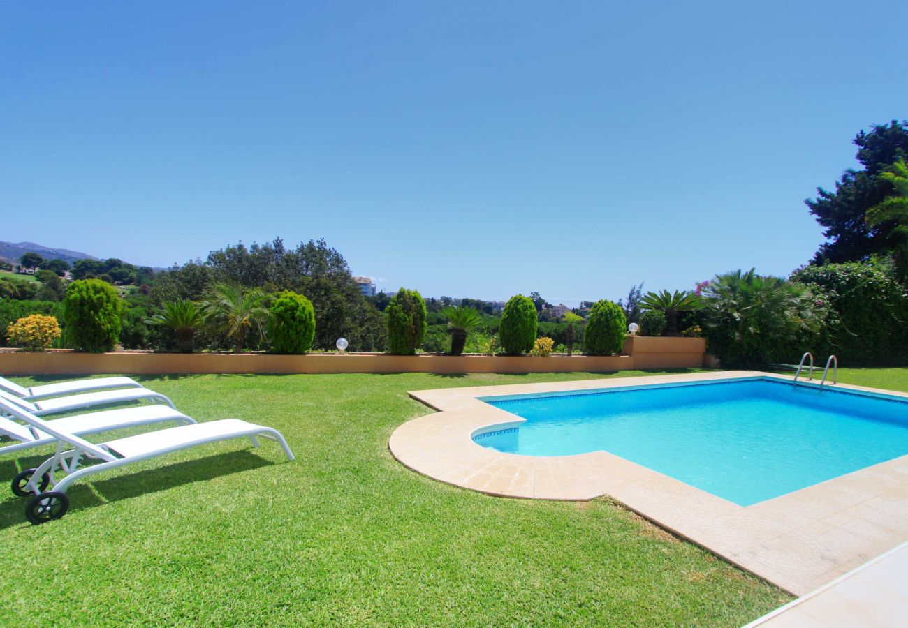 Villa in Marbella - 2059 Luxury family villa 1.line golf course view