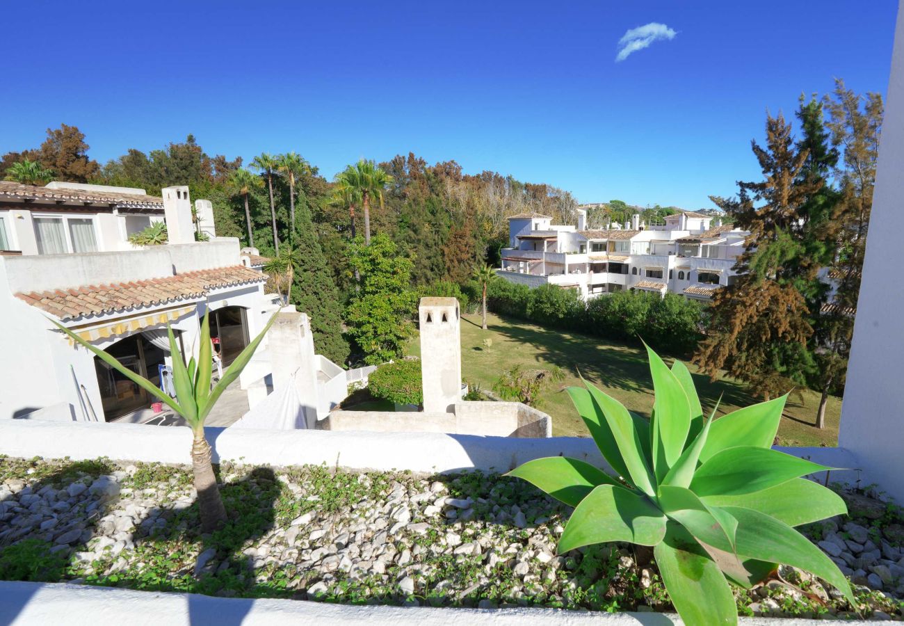 Apartment in Marbella - Family-Friendly Penthouse with Stunning Views