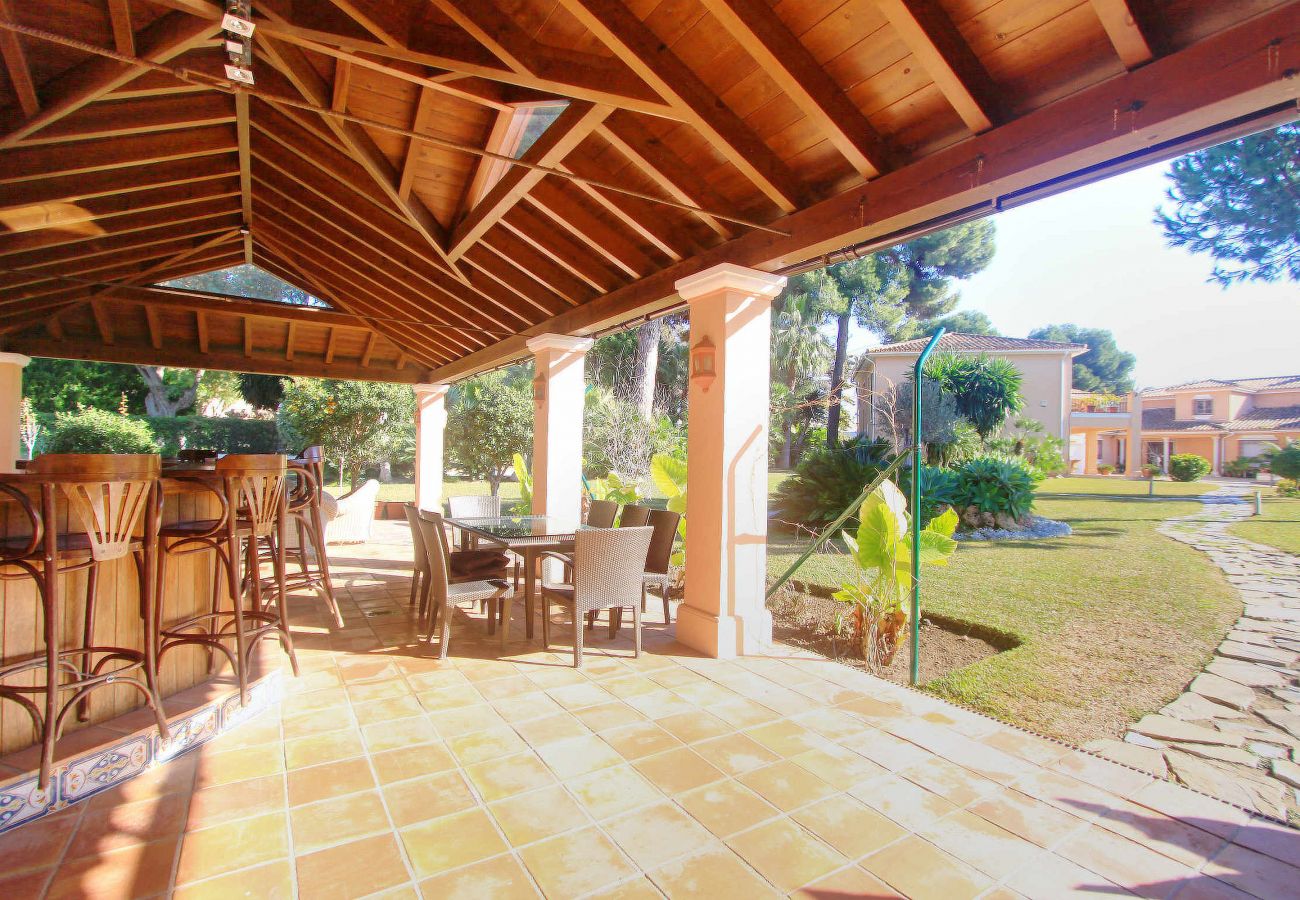 Villa in Estepona - 1072 Beachfront El Paraiso Retreat with Private Pool & BBQ