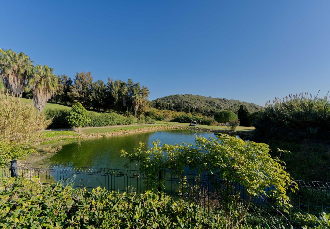 Apartment in Casares - Stunning Penthouse with Panoramic Golf and Sea Views