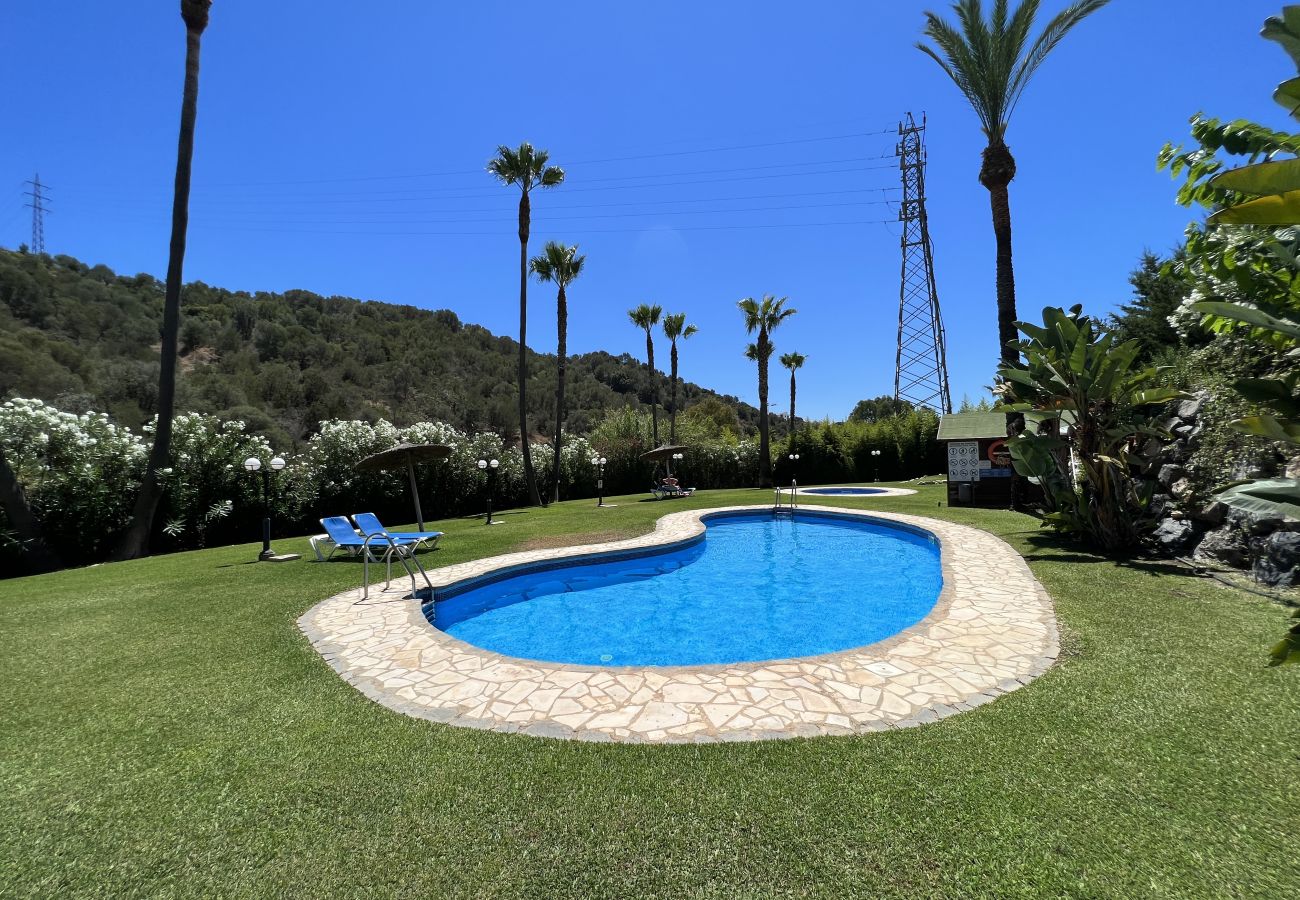 Apartment in Marbella - 2273 Luxury Duplex in La Reserva with Serene Surroundings